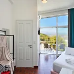 Apartamento Loucerna Chania *