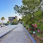 Loucerna Chania
