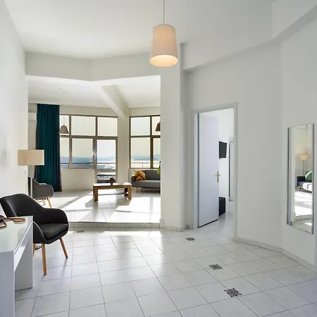 Loucerna Chania Апартаменти