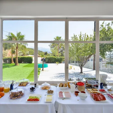 Loucerna Chania خانيا