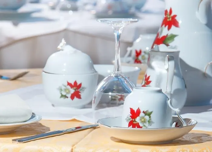 Loucerna Chania * Chania (Crete)